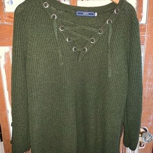 Boutique criss cross top.